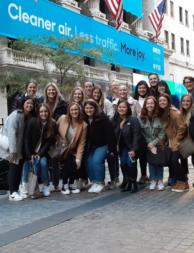 Wall Street Tours: 2 Ways To See the Financial District