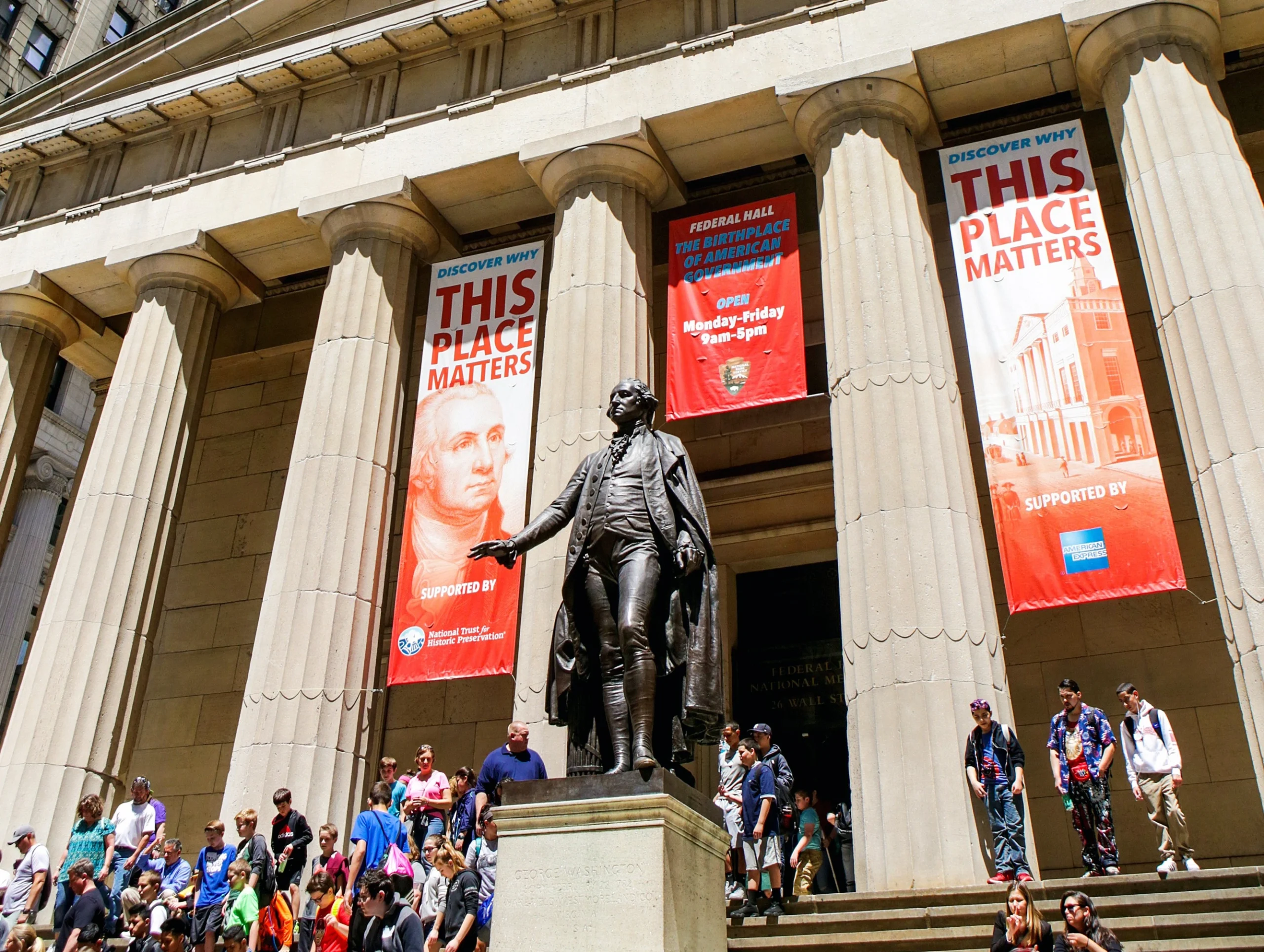 Close up of Washington statue in NYC